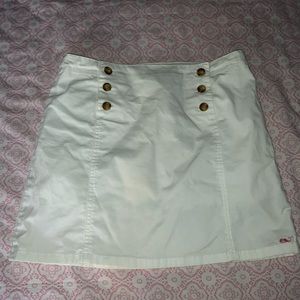 White vineyard vine button up skirt